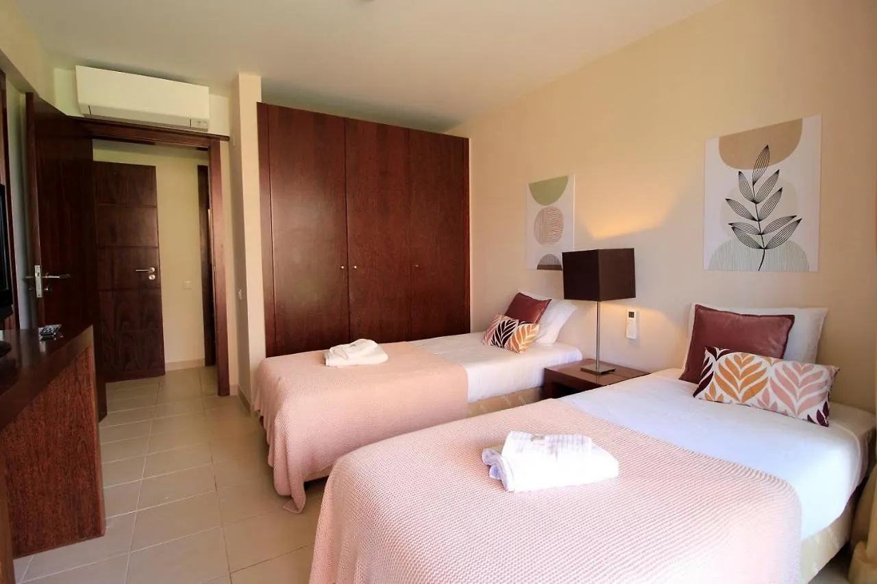 Albufeira Salgados Premium 1 With Pool By Homing Lejlighed Guia  Portugal